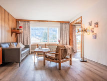 Chesa Clüs 6: Sfeervol appartement in Zuoz met tuin, dichtbij golfbaan en skilift - thumbnail 1