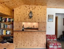 Chesa Sur En: Authentiek 6-persoons appartement in het hart van Zuoz - thumbnail 5