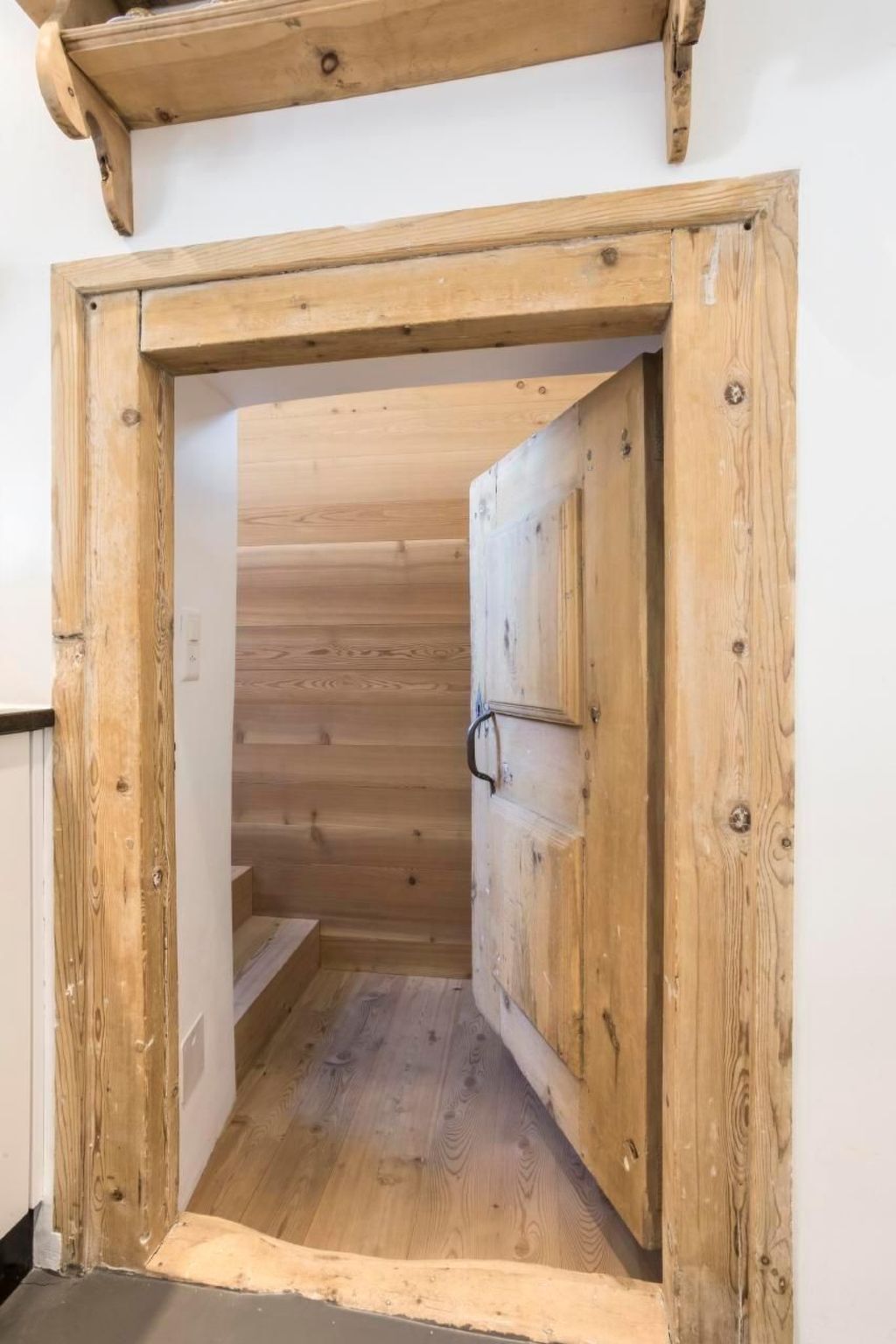 Chesa Paulina-Image-tags.info