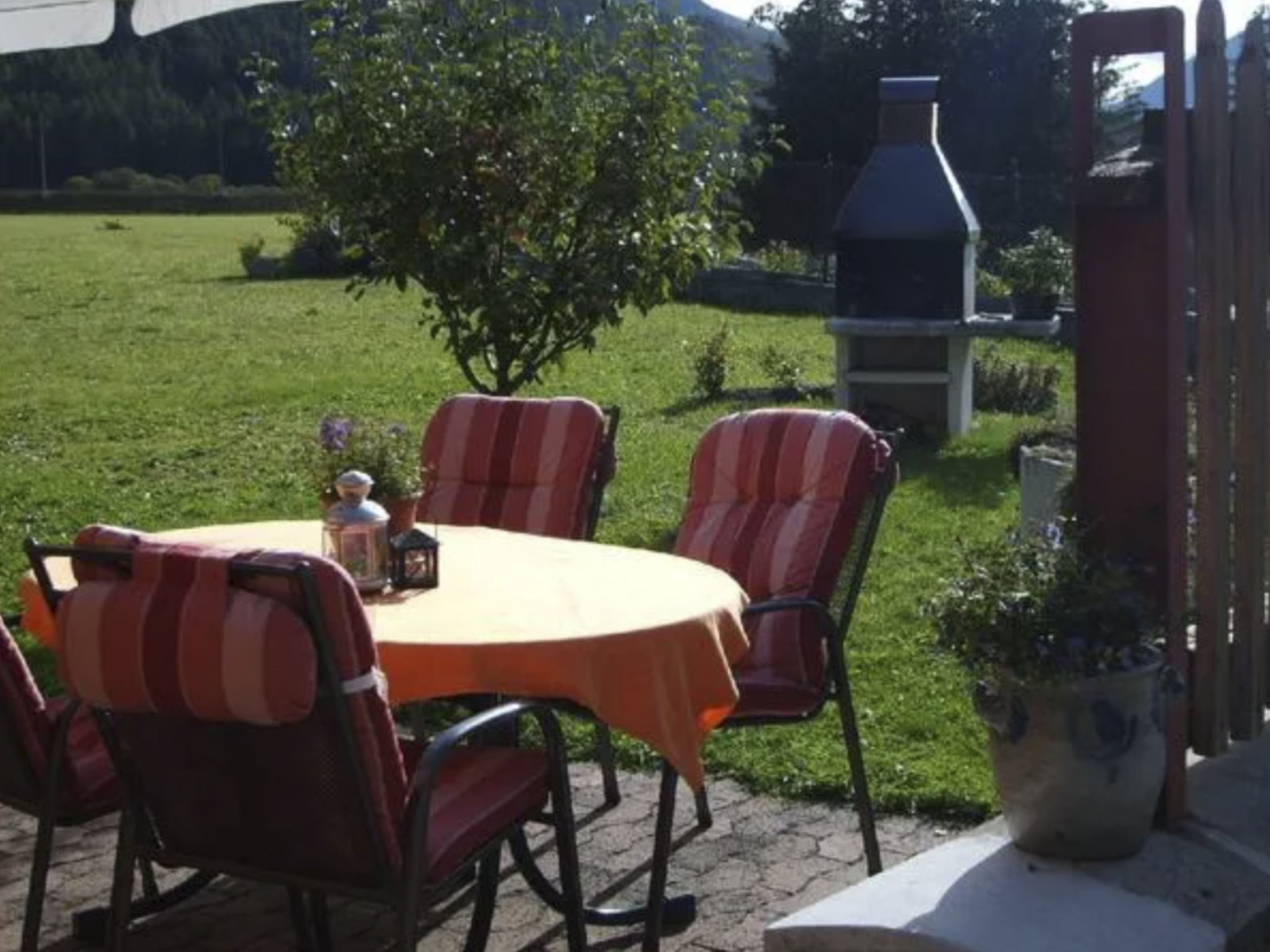 Appartement Chasa Clavuot, (Zernez) – Terrasse, photo 3 sur 6