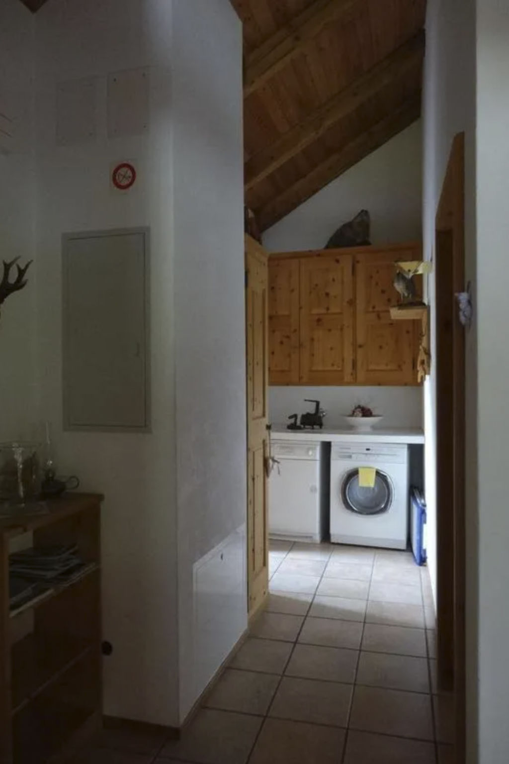 Appartement Chasa Clavuot, (Zernez) – Cuisine et coin repas, photo 5 sur 9