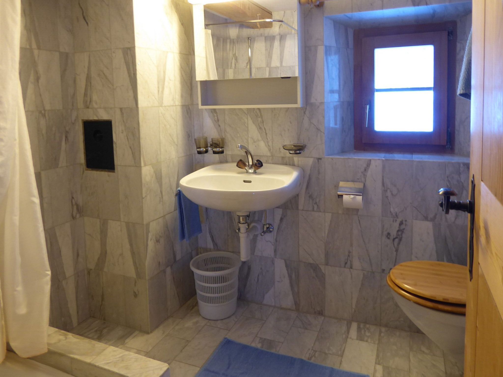 Appartement Chasa Pitsch, (Tschierv) – Salle de bains, photo 12 sur 33