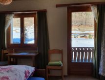 Knusse vakantiewoning Plaun Grond in Tschierv, direct aan de skipiste - thumbnail 5