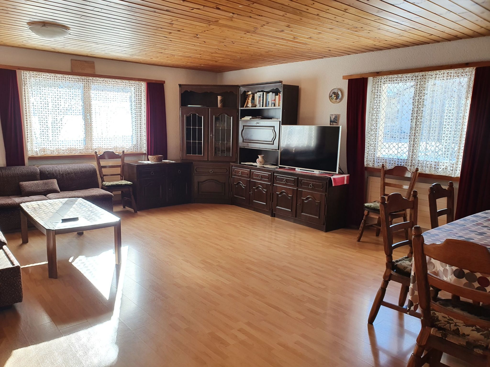Appartement Ferienhaus Plaun Grond, (Tschierv) – Cuisine et coin repas, photo 43 sur 45