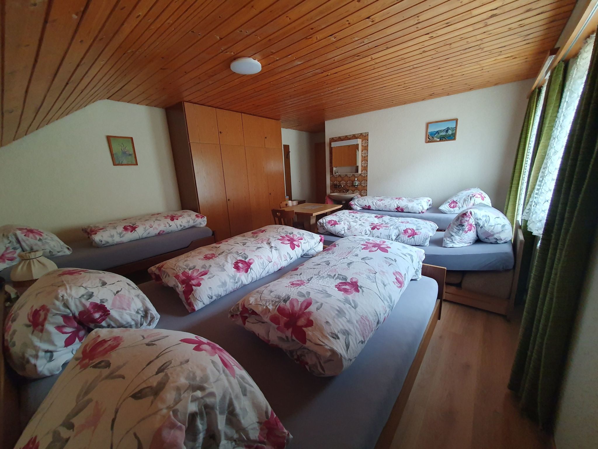Appartement Ferienhaus Plaun Grond, (Tschierv) – Salle de bains, photo 12 sur 45