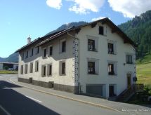 Ruim appartement voor 5 aan de skipiste in Tschierv, Engadin - thumbnail 3