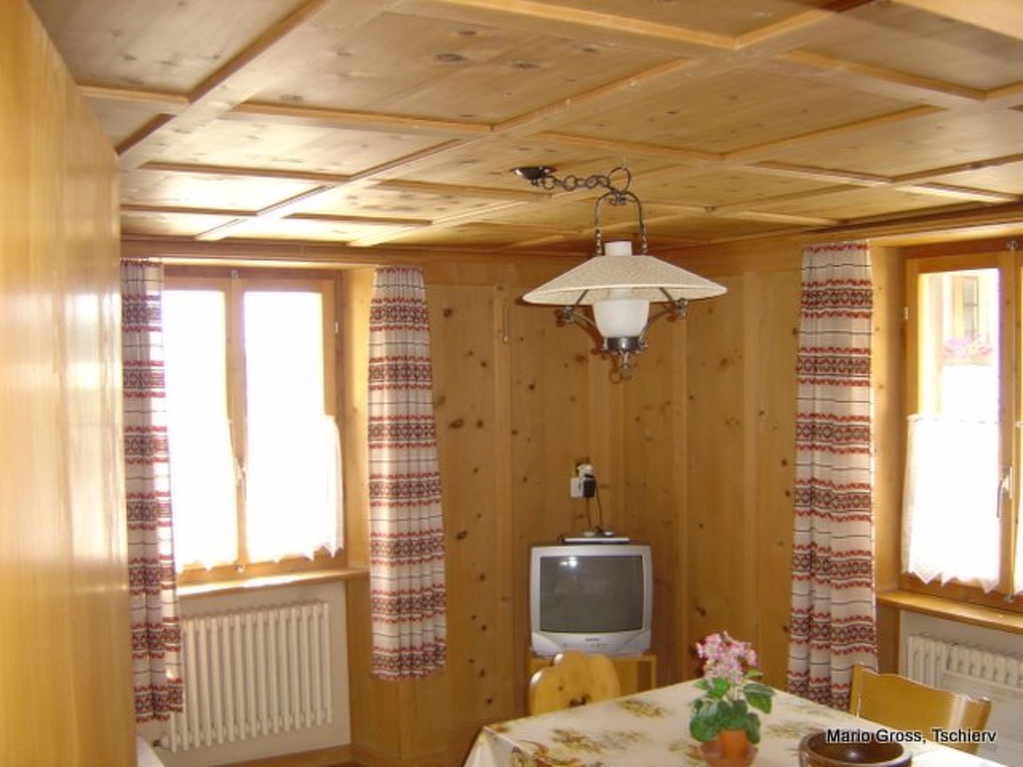 Ferienwohnungen Chasa Muglin 30, (Tschierv). - Binnen