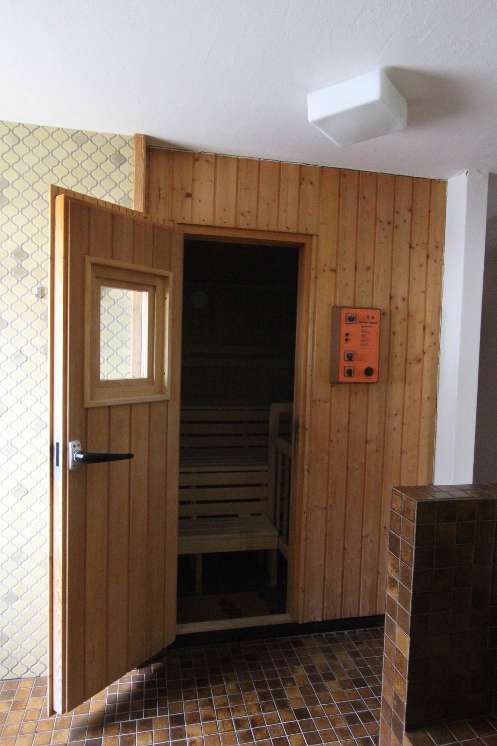 Appartement Chasa Grava 26, (Tschierv) – Salle de bains, photo 9 sur 12