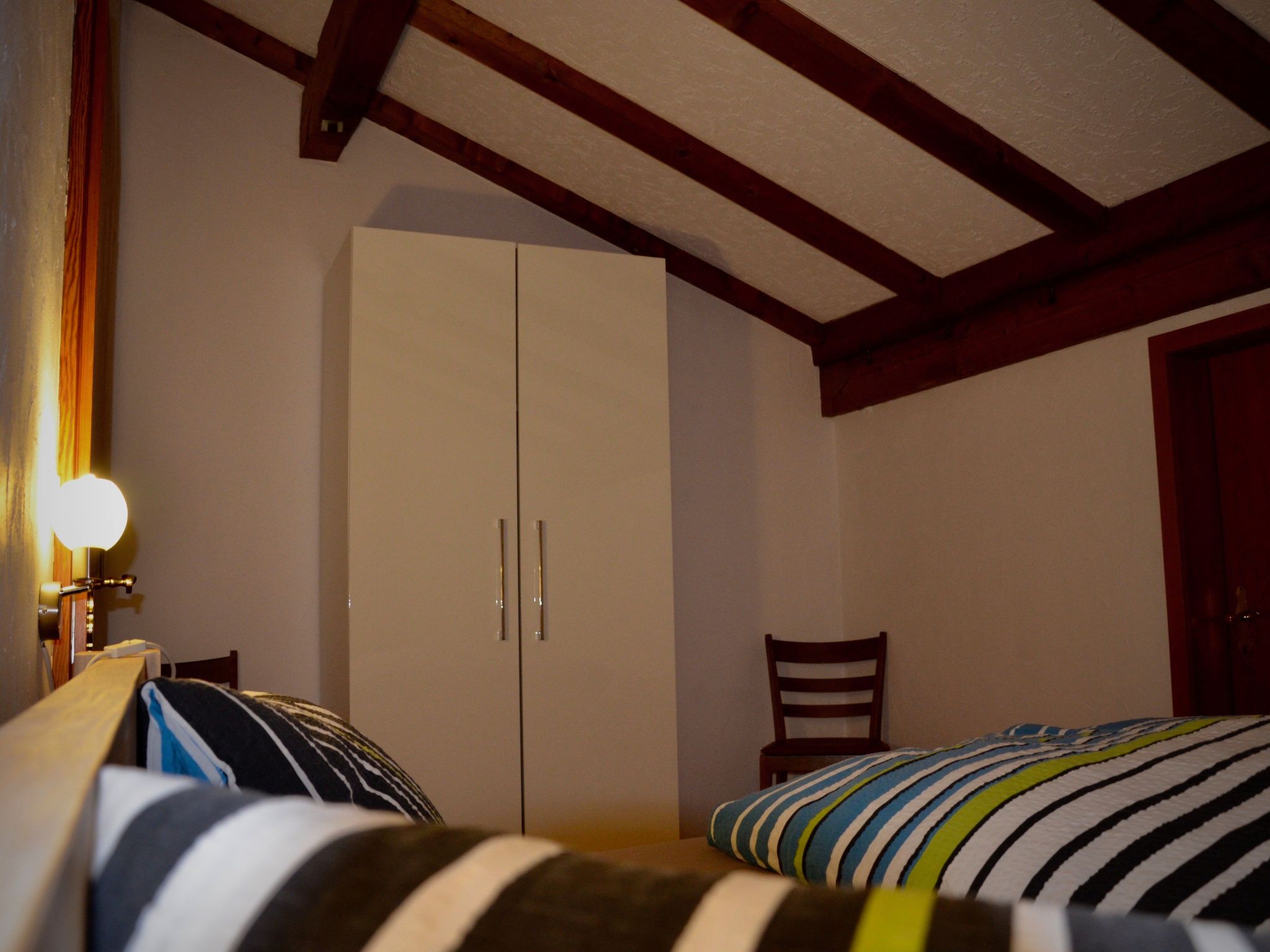 Appartement Bain Spinas, (Fuldera) – Chambre, photo 3 sur 11
