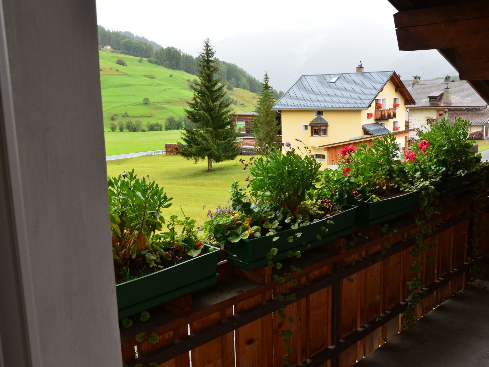 Appartement Bain Spinas, (Fuldera) – Terrasse, photo 11 sur 11