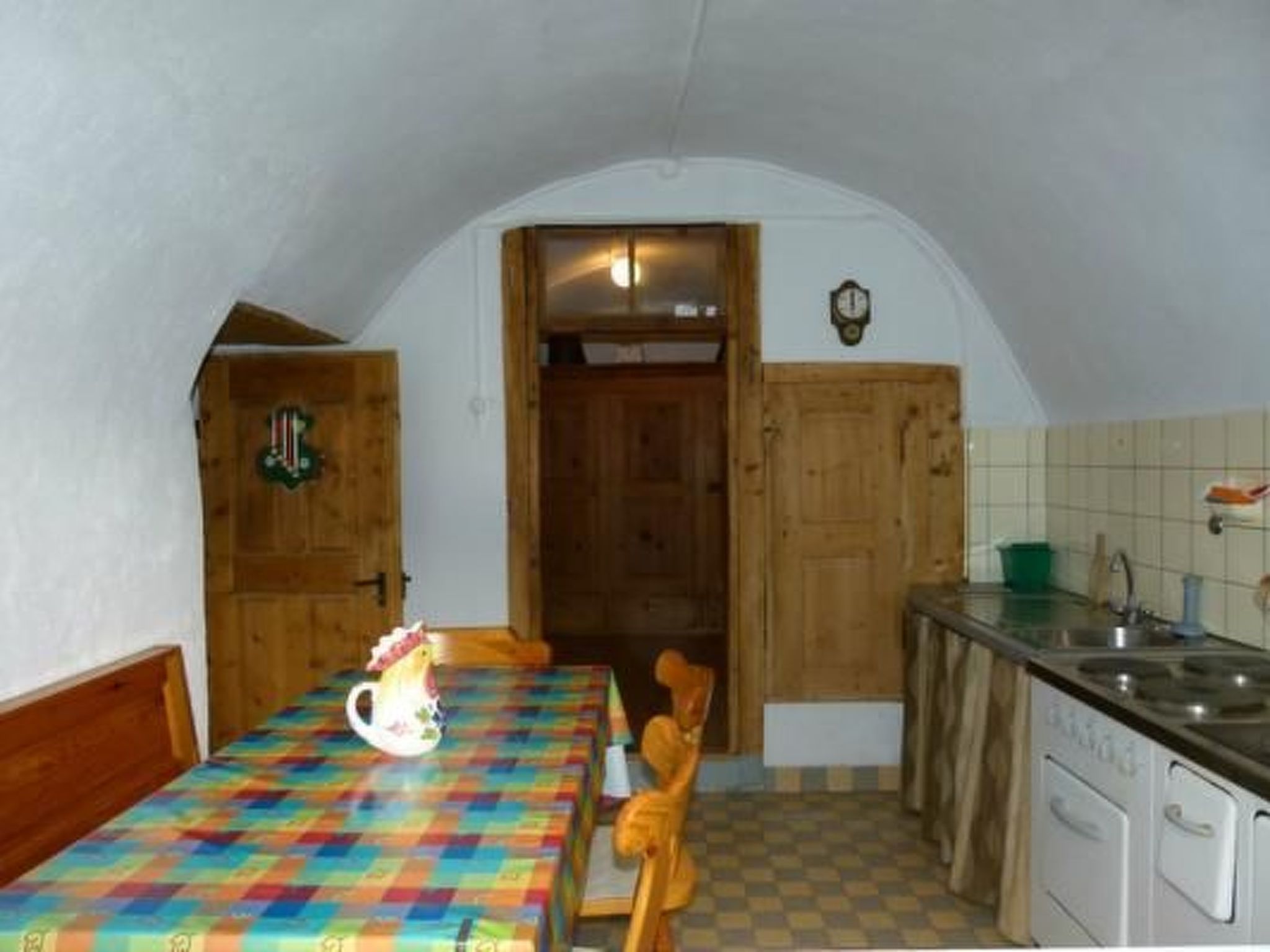 Appartement Melcher Jon & Brigitte - Bauernhaus, (Valchava) – Cuisine et coin repas, photo 5 sur 22