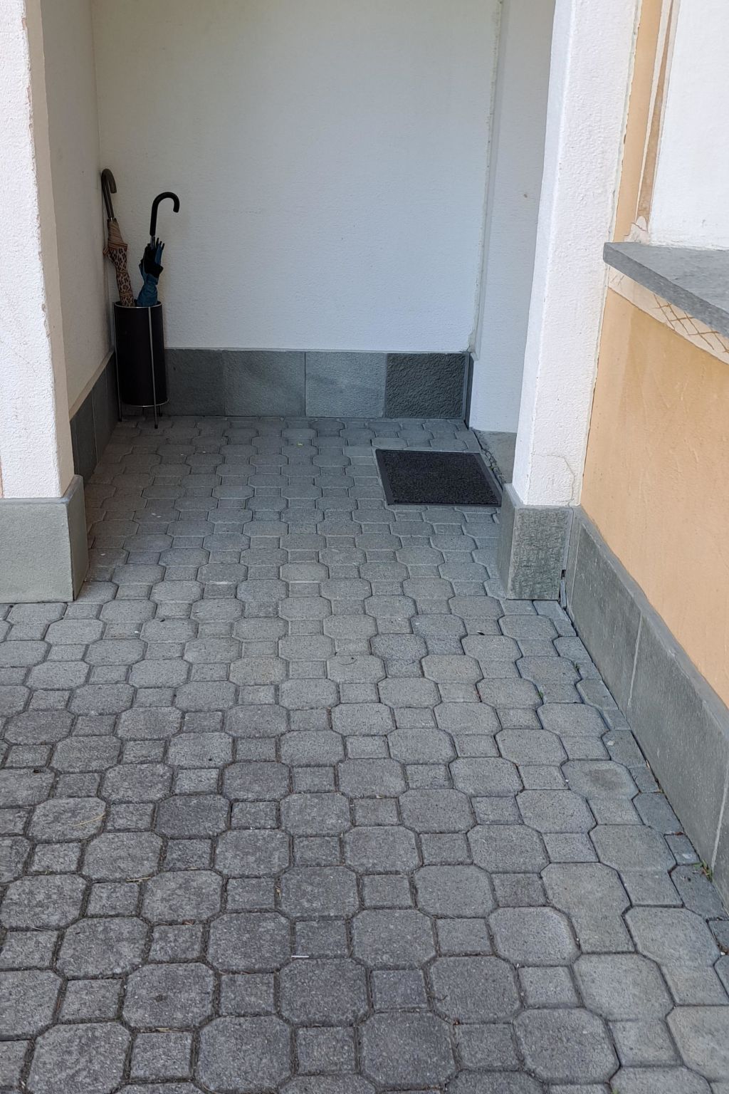 Chaschatschas, (Sta. Maria - Santa Maria Val Müstair) - Draußen