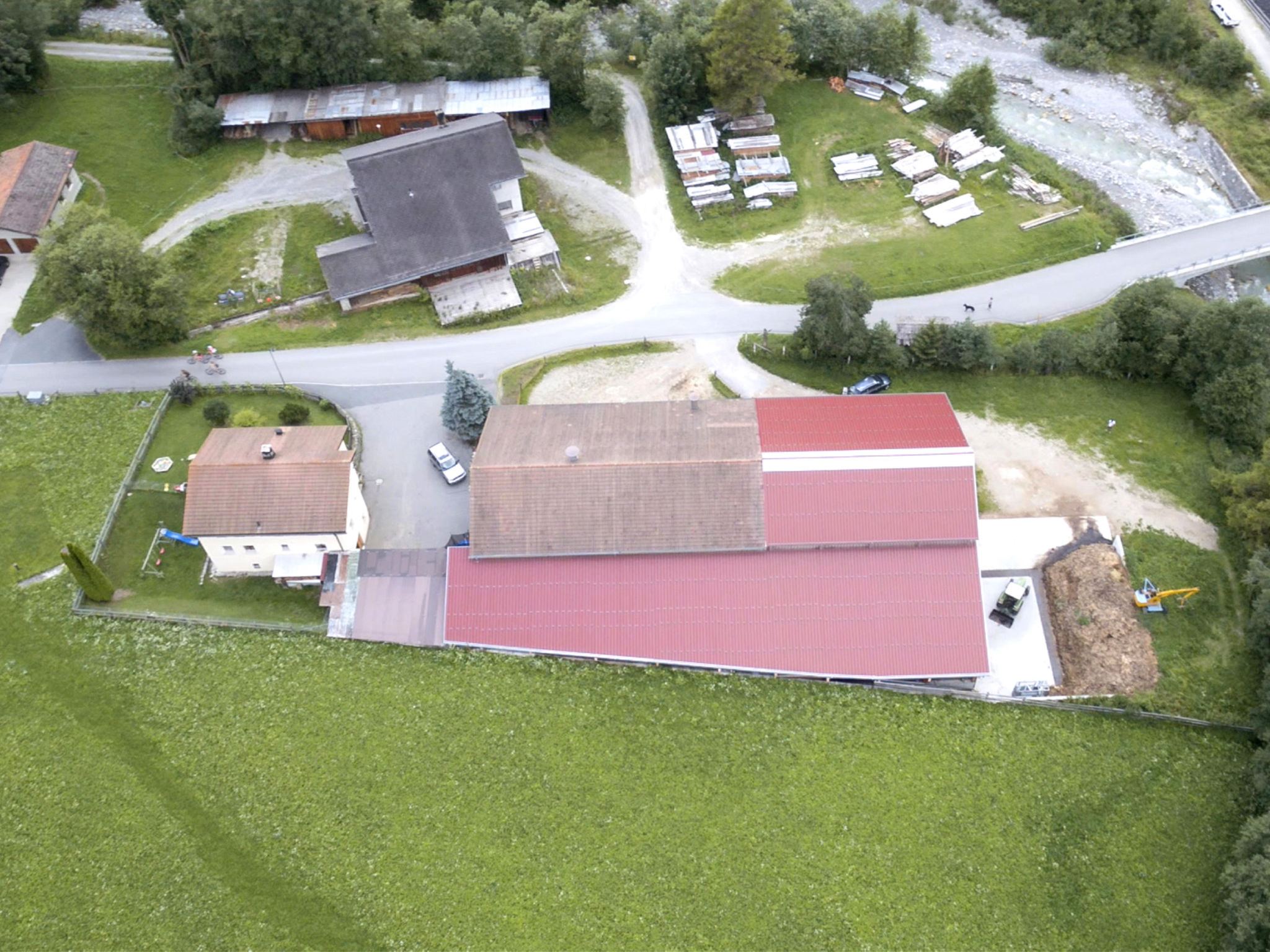 Ferienwohnungen Paclerahof, (Sta. Maria - Santa Maria Val Müstair). - Outside