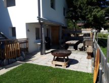 Knus appartement in Santa Maria met bergzicht en tuin - thumbnail 5