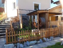 Knus appartement in Santa Maria met bergzicht en tuin - thumbnail 1