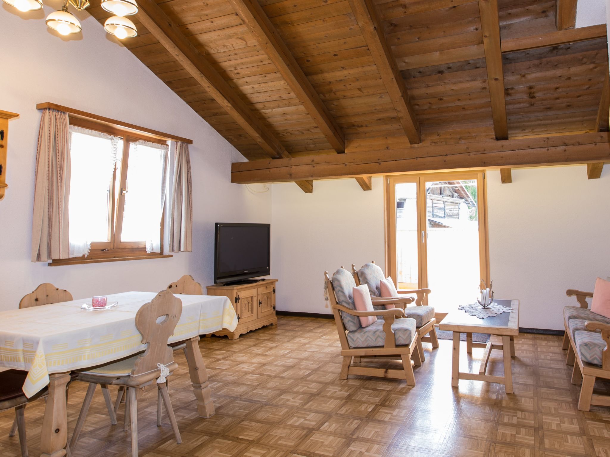 Mundaditschas, (Sta. Maria - Santa Maria Val Müstair). - Inside