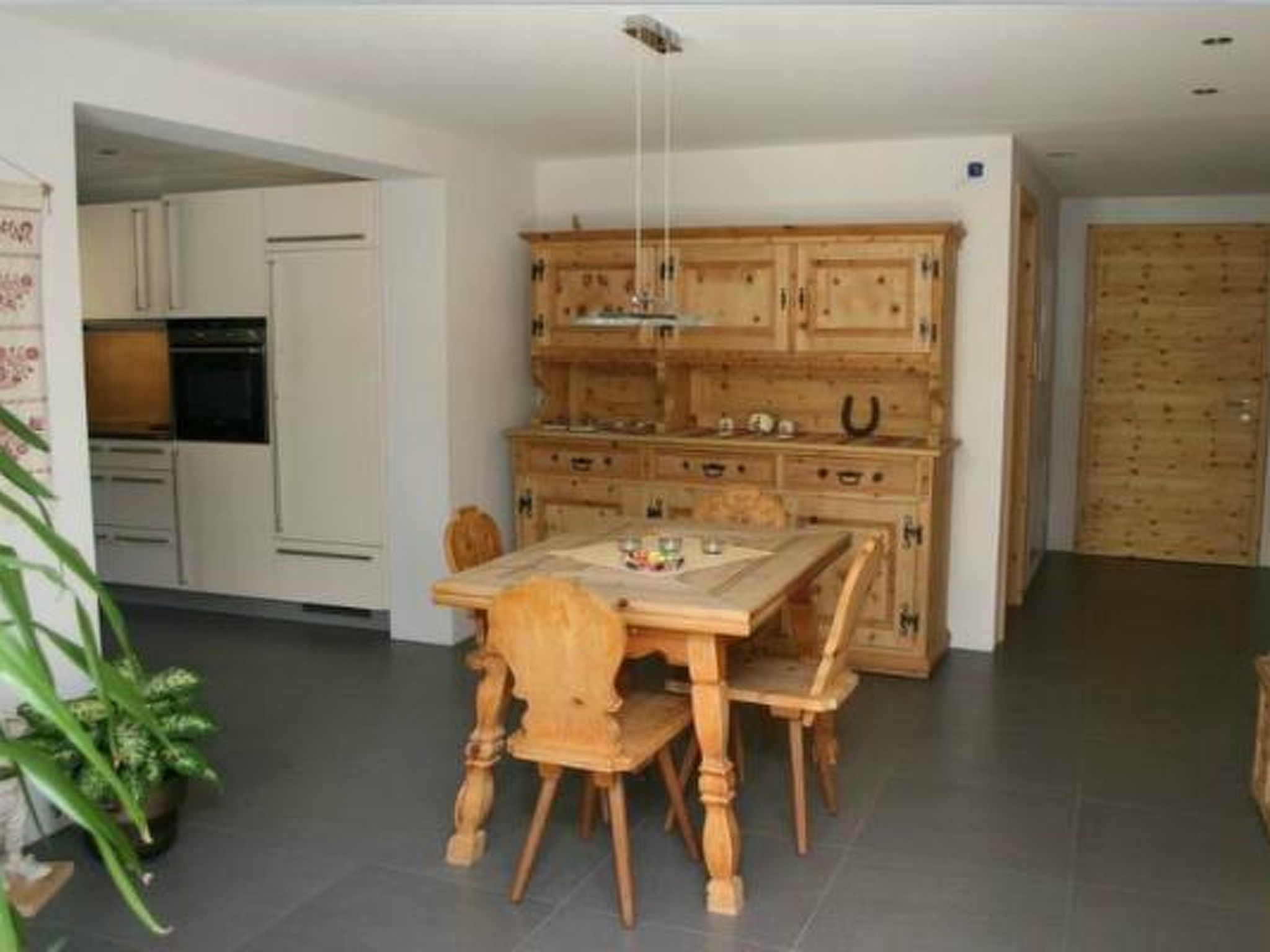 Chasa Puntin EG, (Sta. Maria - Santa Maria Val Müstair). - Inside