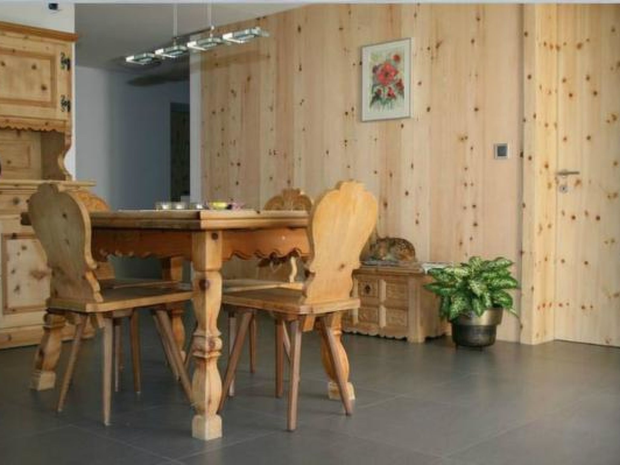 Chasa Puntin EG, (Sta. Maria - Santa Maria Val Müstair). - Inside