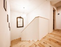 Ruim appartement in Müstair met balkon, uitzicht en nabij skipiste - thumbnail 6