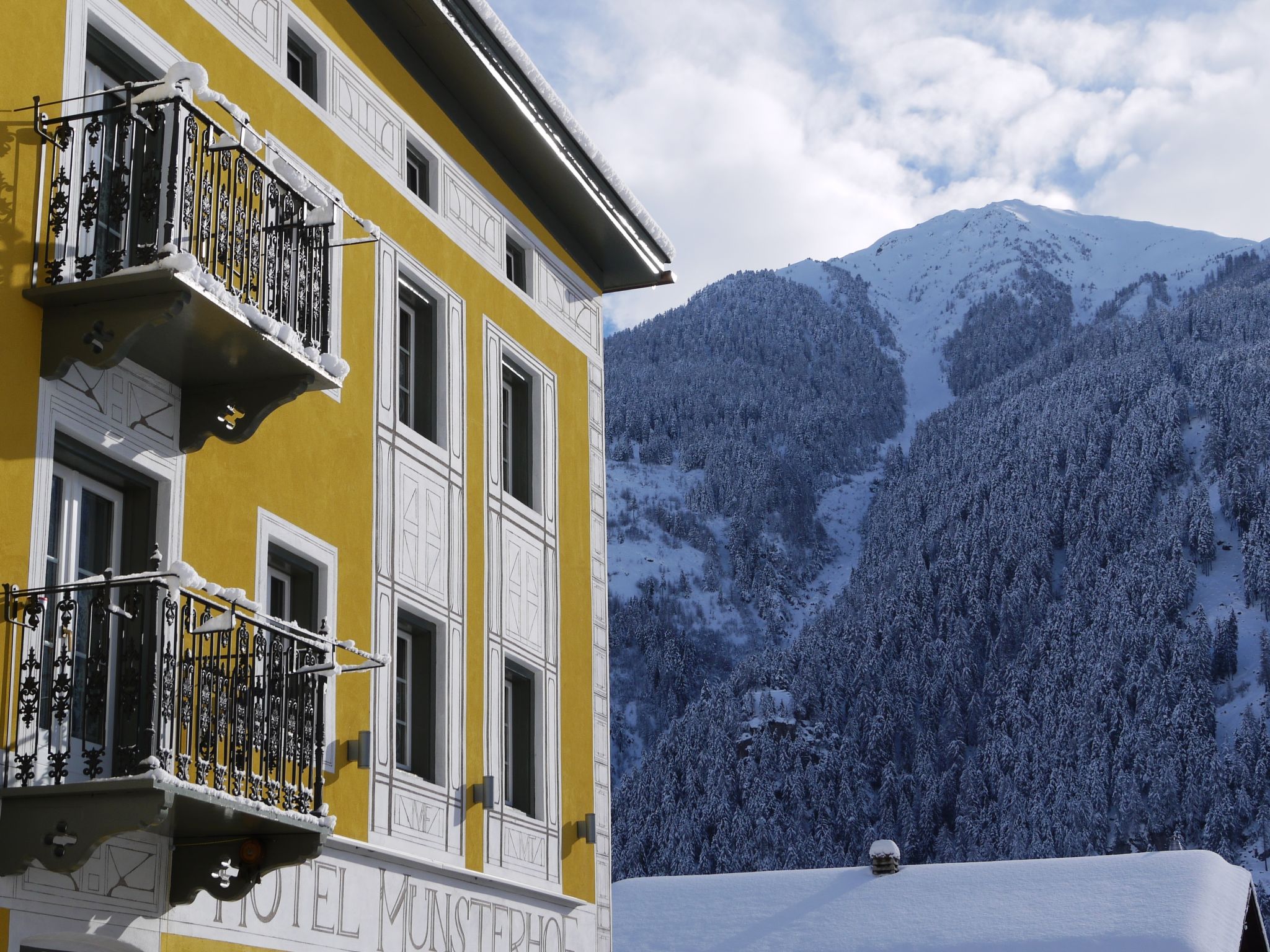 Hotel Münsterhof, (Müstair).