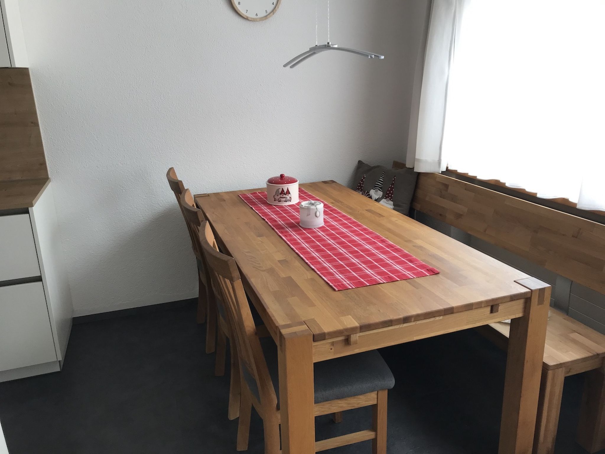 Suravia 56, (Müstair). - Image-tags.info