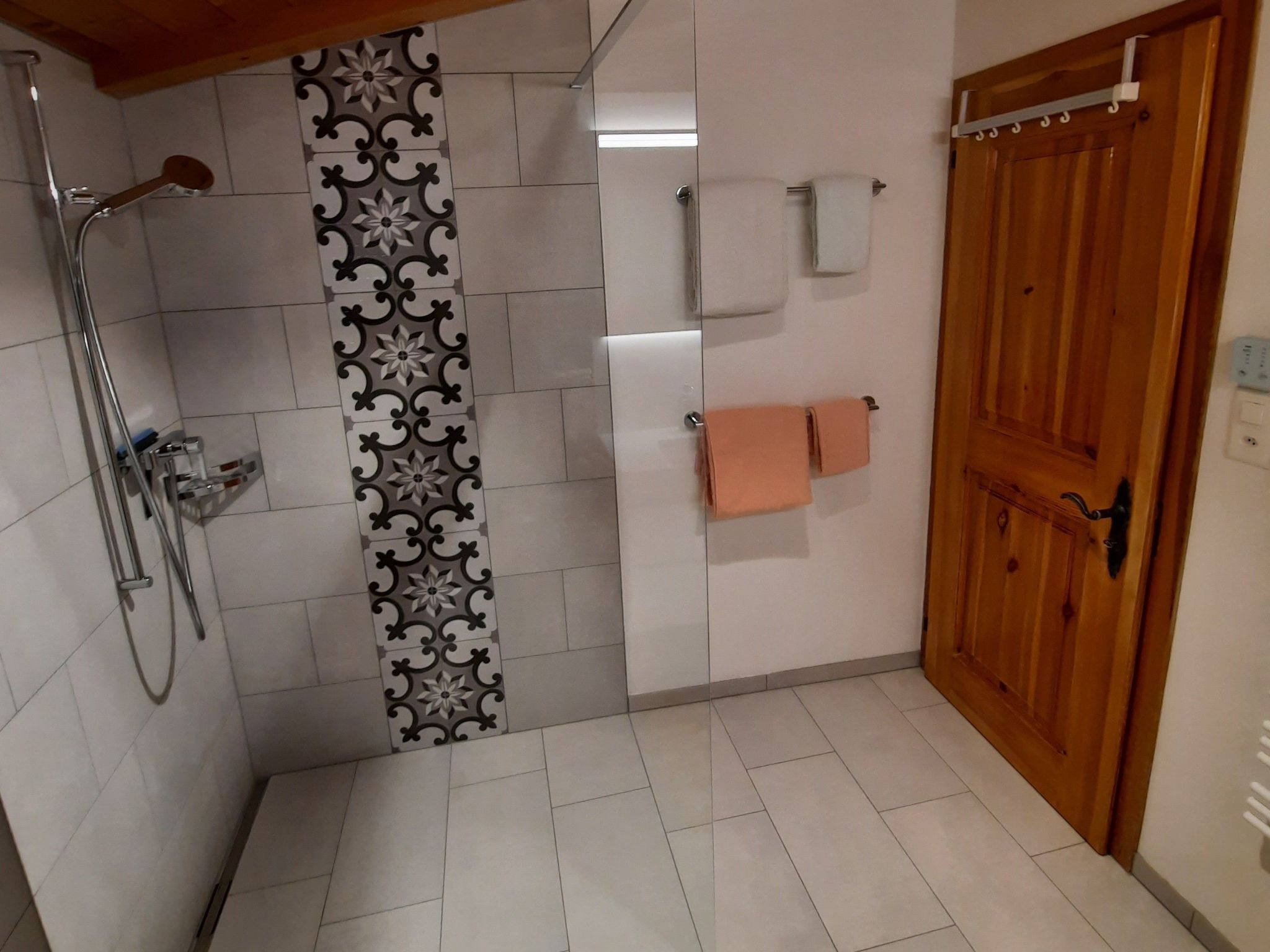 Appartement Chasa Solena, (Susch) – Salle de bains, photo 11 sur 12