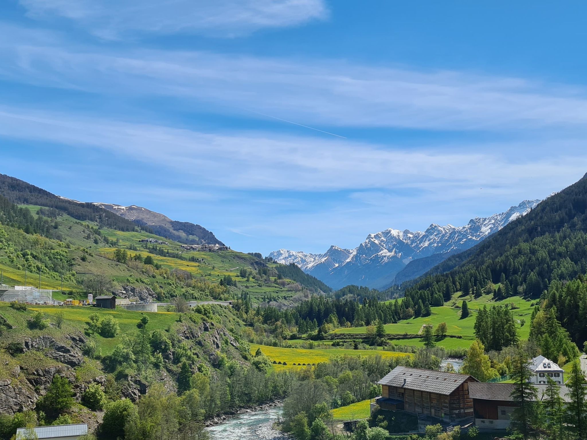 Am Dorfplatz Lavin, (Lavin). - Buiten