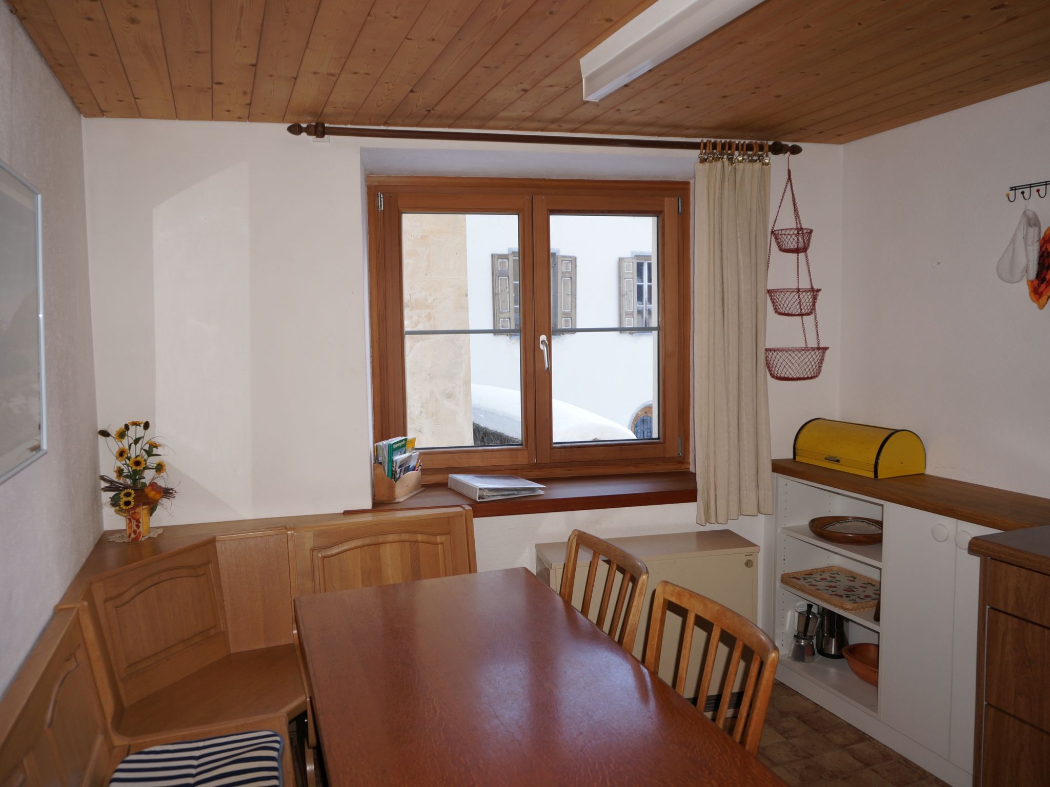 Chasa Suzöl, (Lavin). - Binnen