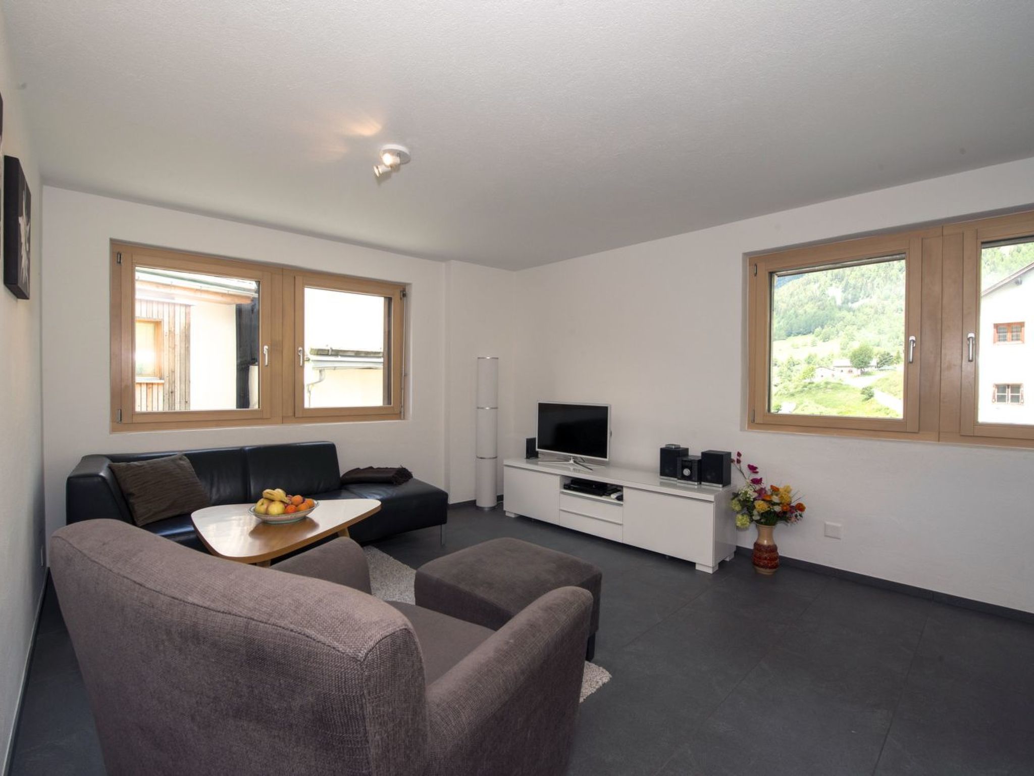 Appartement Chasa Tablà, (Guarda) – Séjour, photo 13 sur 22