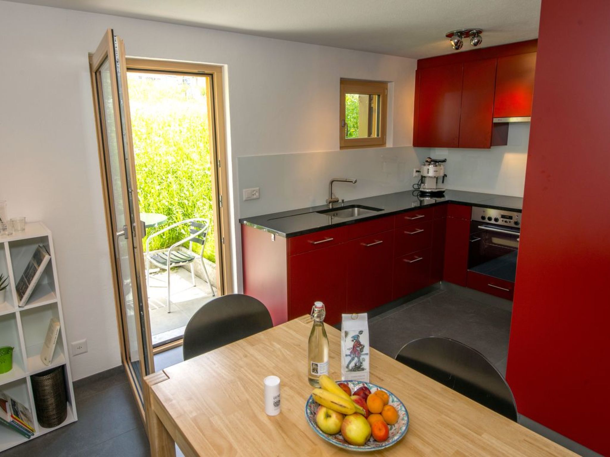 Appartement Chasa Tablà, (Guarda) – Cuisine et coin repas, photo 10 sur 22