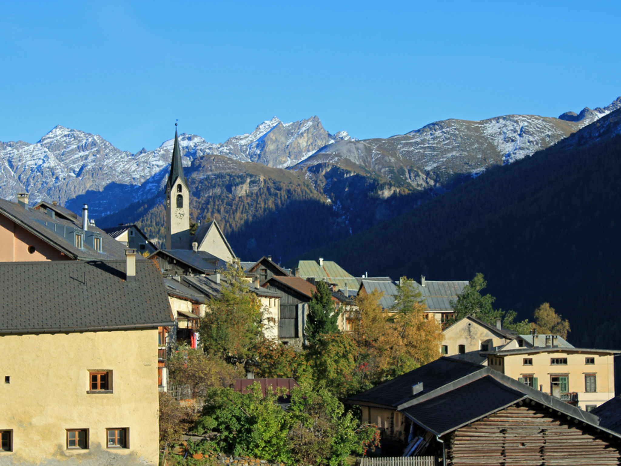 Chasa Tablà, (Guarda) - Buiten
