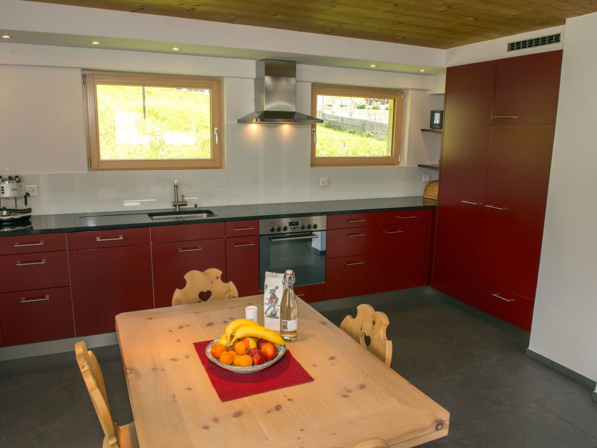 Appartement Chasa Tablà, (Guarda) – Cuisine et coin repas, photo 23 sur 27