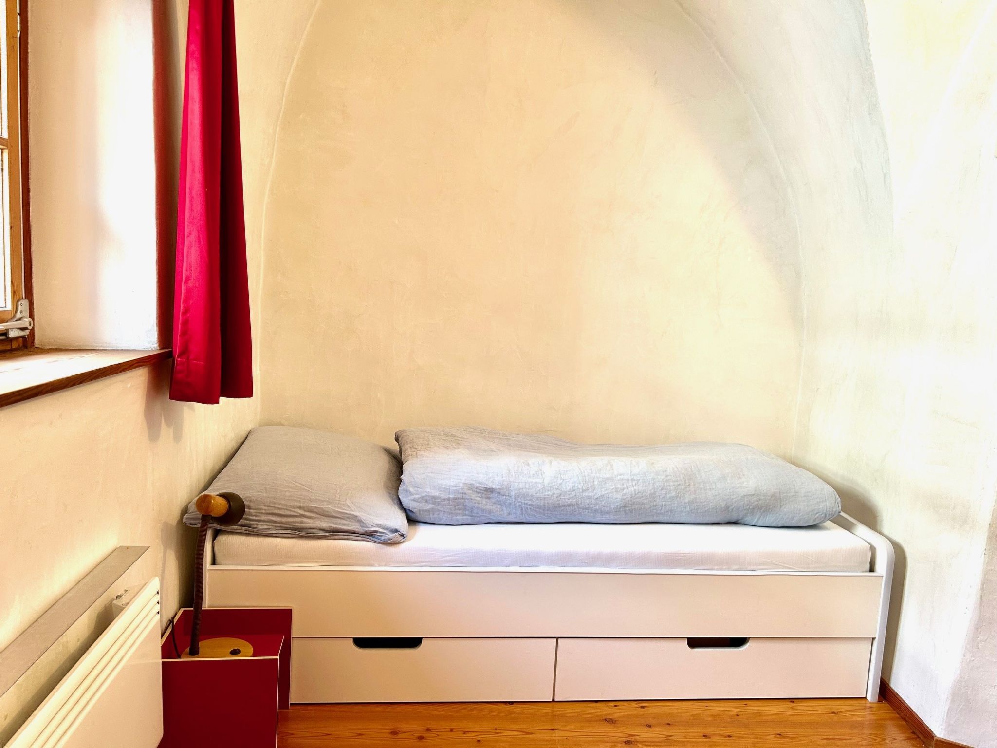 Chasa Stupan 1. Obergeschoss, (Ardez). - Binnen