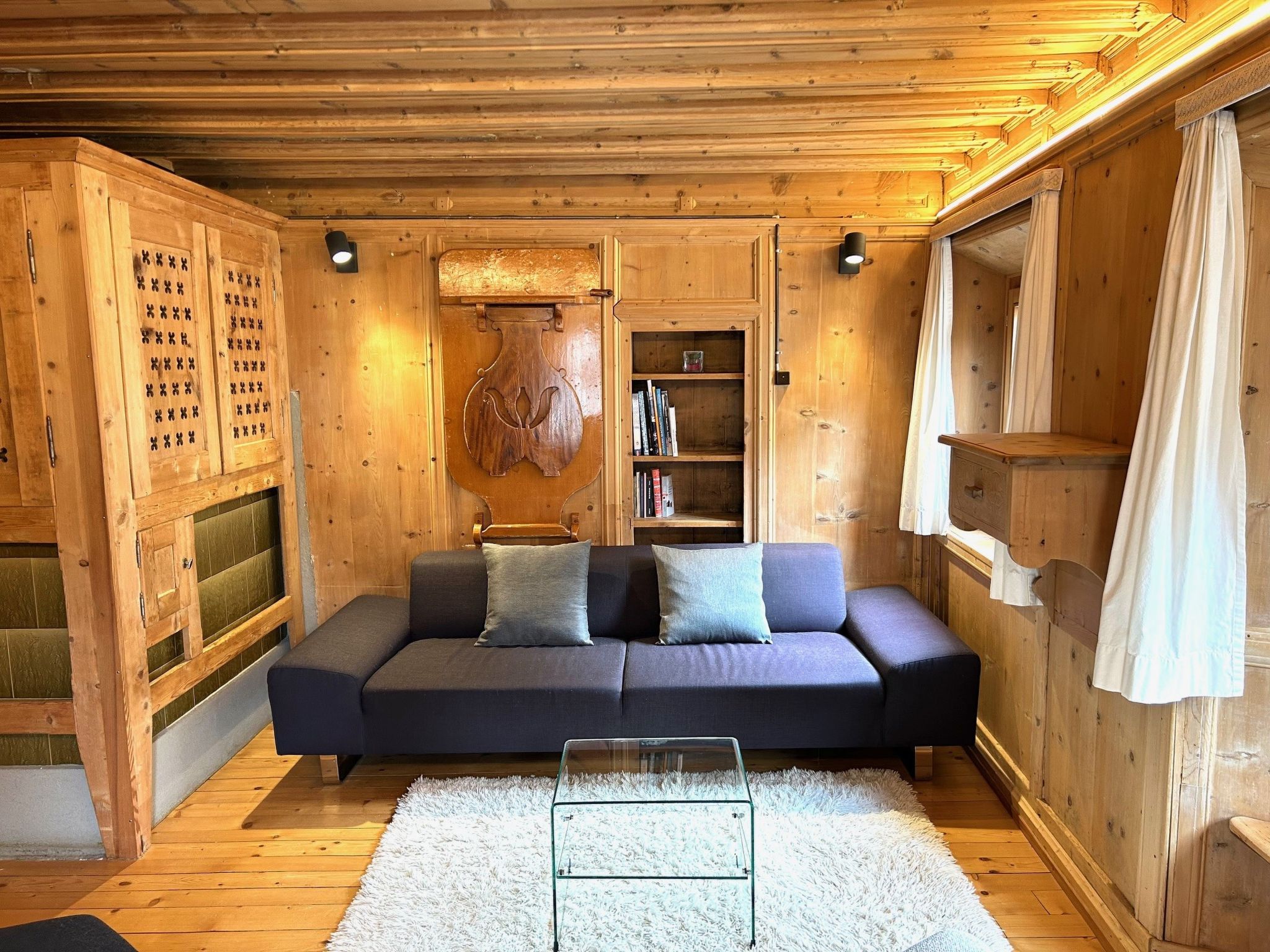 Chasa Stupan 1. Obergeschoss, (Ardez). - Binnen