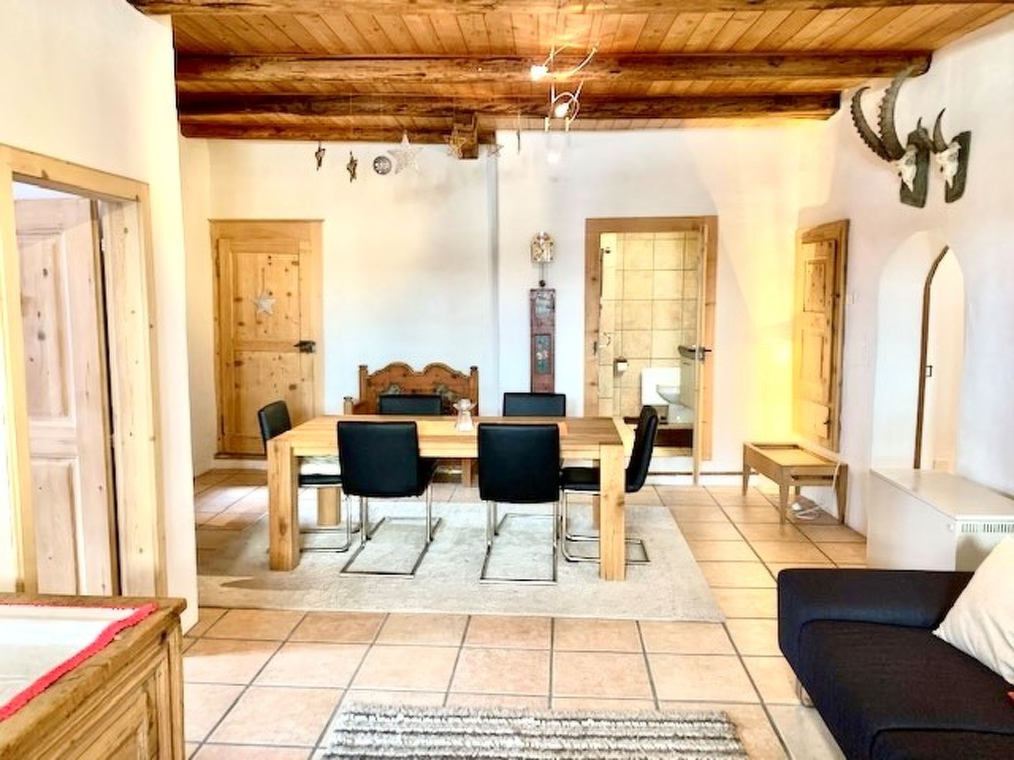 Chasa Stupan 1. Obergeschoss, (Ardez). - Binnen