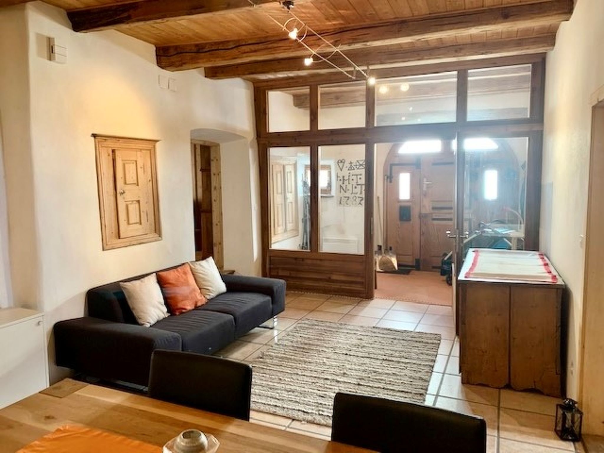 Chasa Stupan 1. Obergeschoss, (Ardez). - Binnen