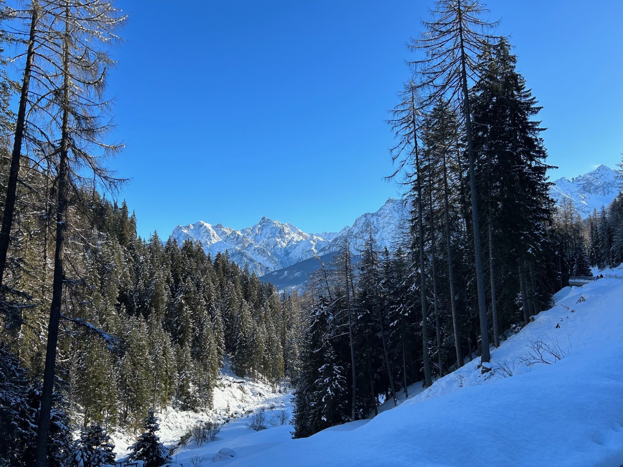 Chasa Stupan 1. Obergeschoss, (Ardez). - Buiten