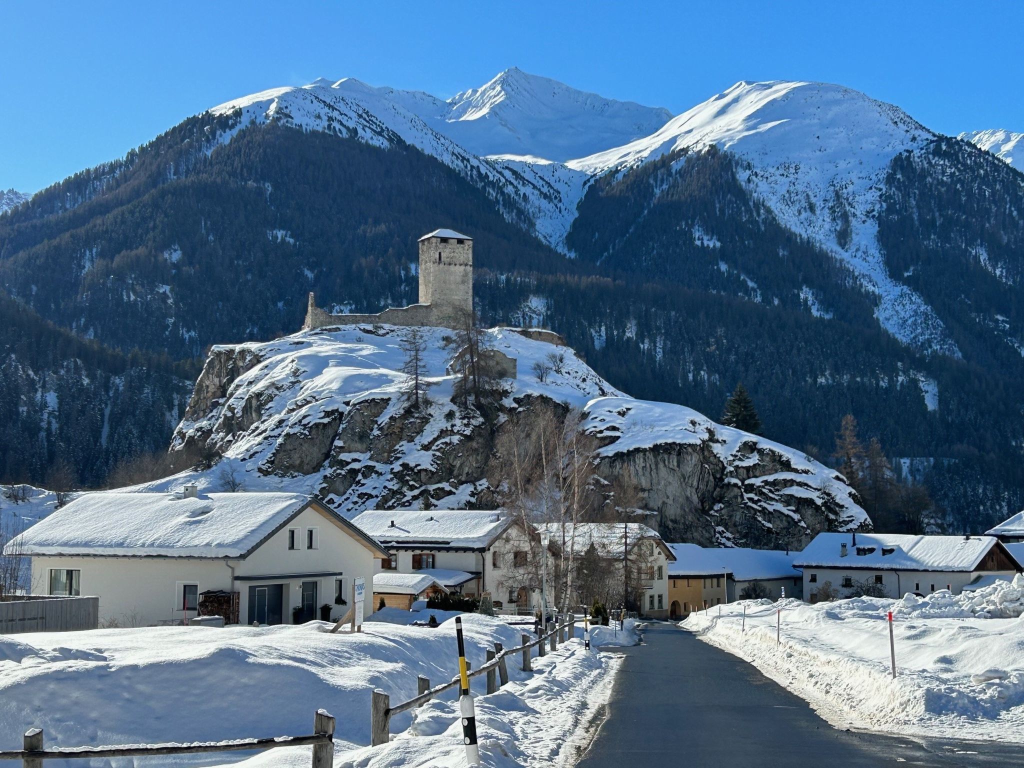 Chasa Stupan 1. Obergeschoss, (Ardez).