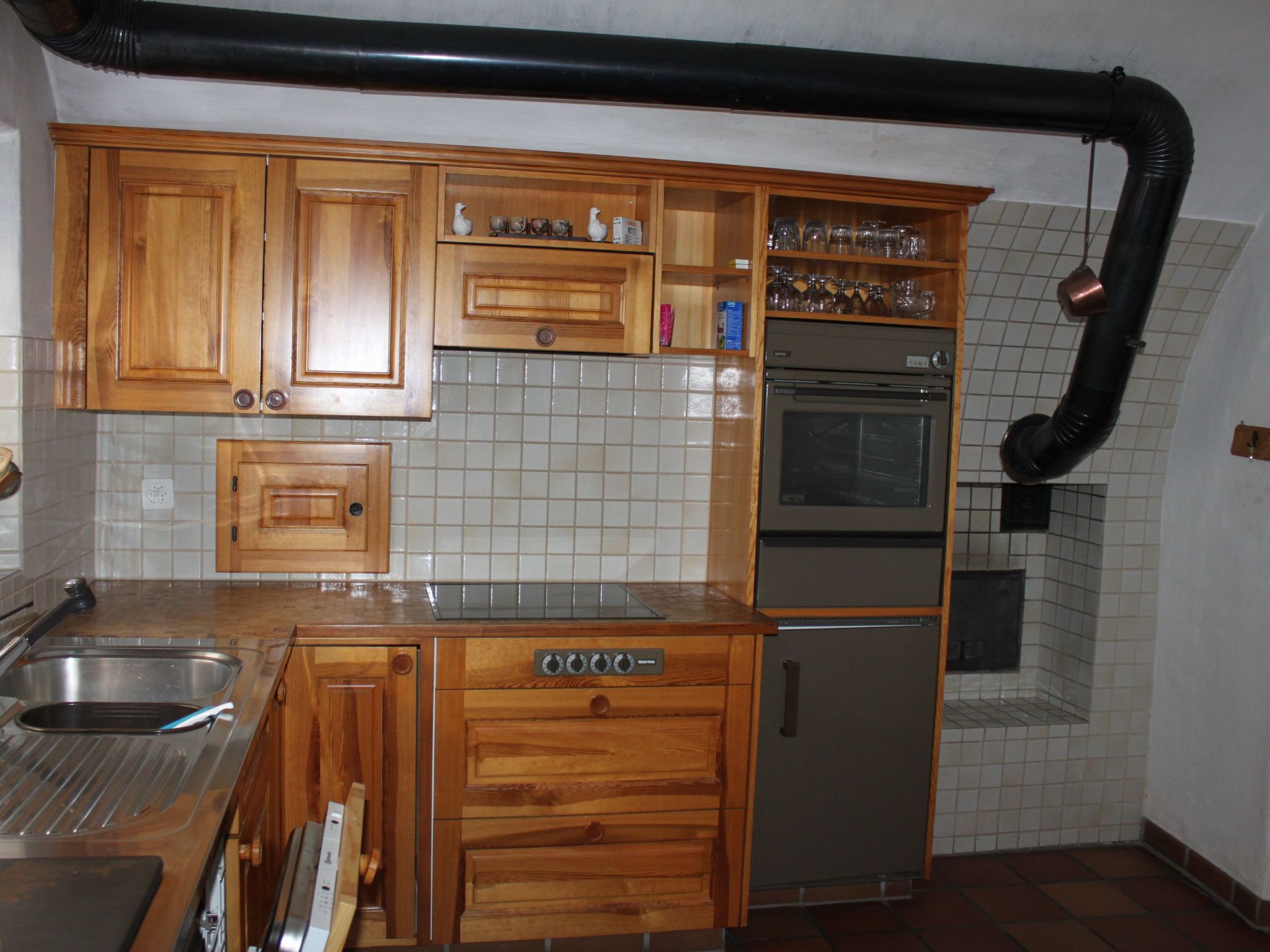 Appartement Chasa Crusch 117, (Ardez) – Cuisine et coin repas, photo 19 sur 23