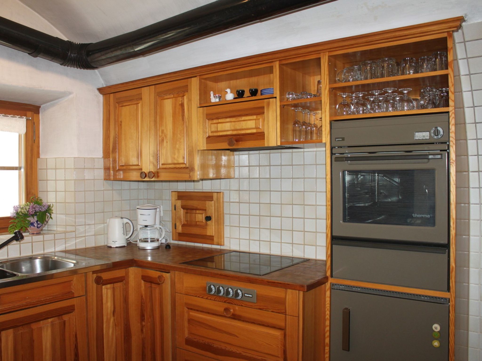 Appartement Chasa Crusch 117, (Ardez) – Cuisine et coin repas, photo 18 sur 23