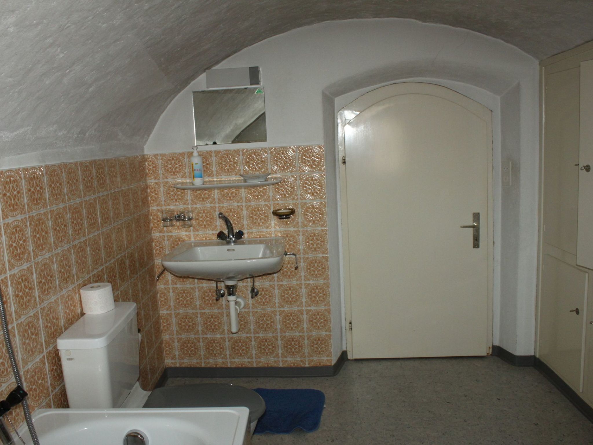 Appartement Chasa Crusch 117, (Ardez) – Salle de bains, photo 7 sur 23