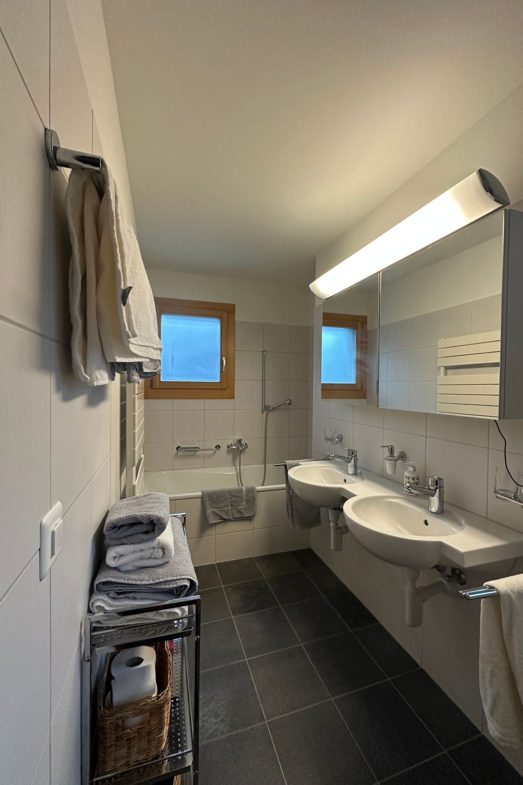 Appartement Refugio Pratuor, (Scuol) – Salle de bains, photo 11 sur 17