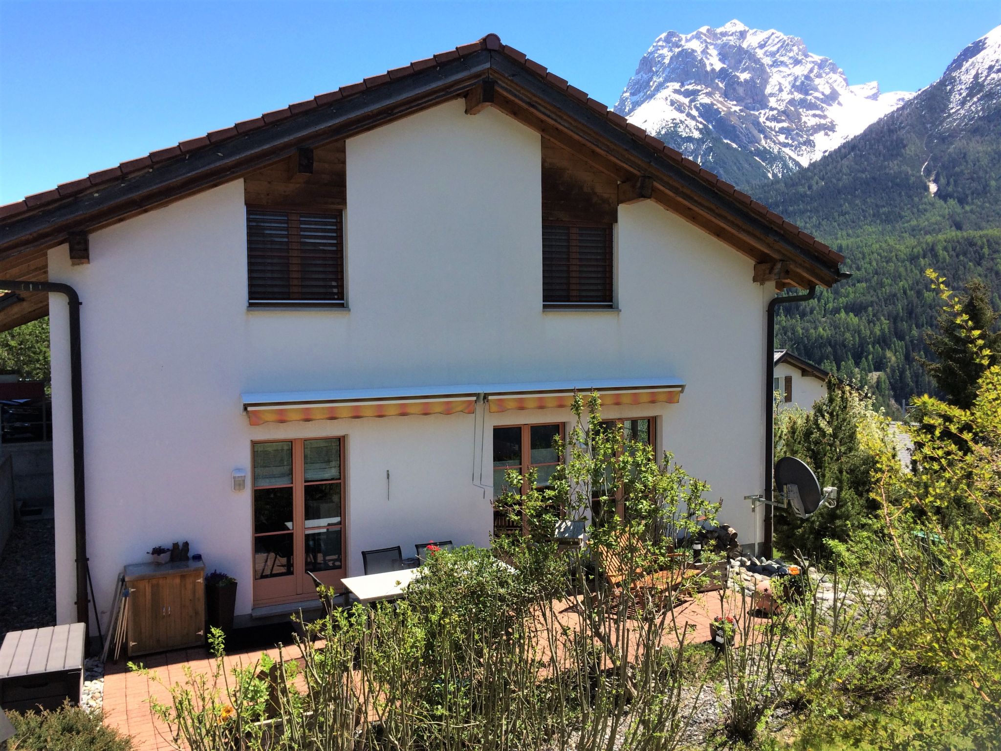 Ferienwohnungen Senda 495D, (Scuol) - Buiten