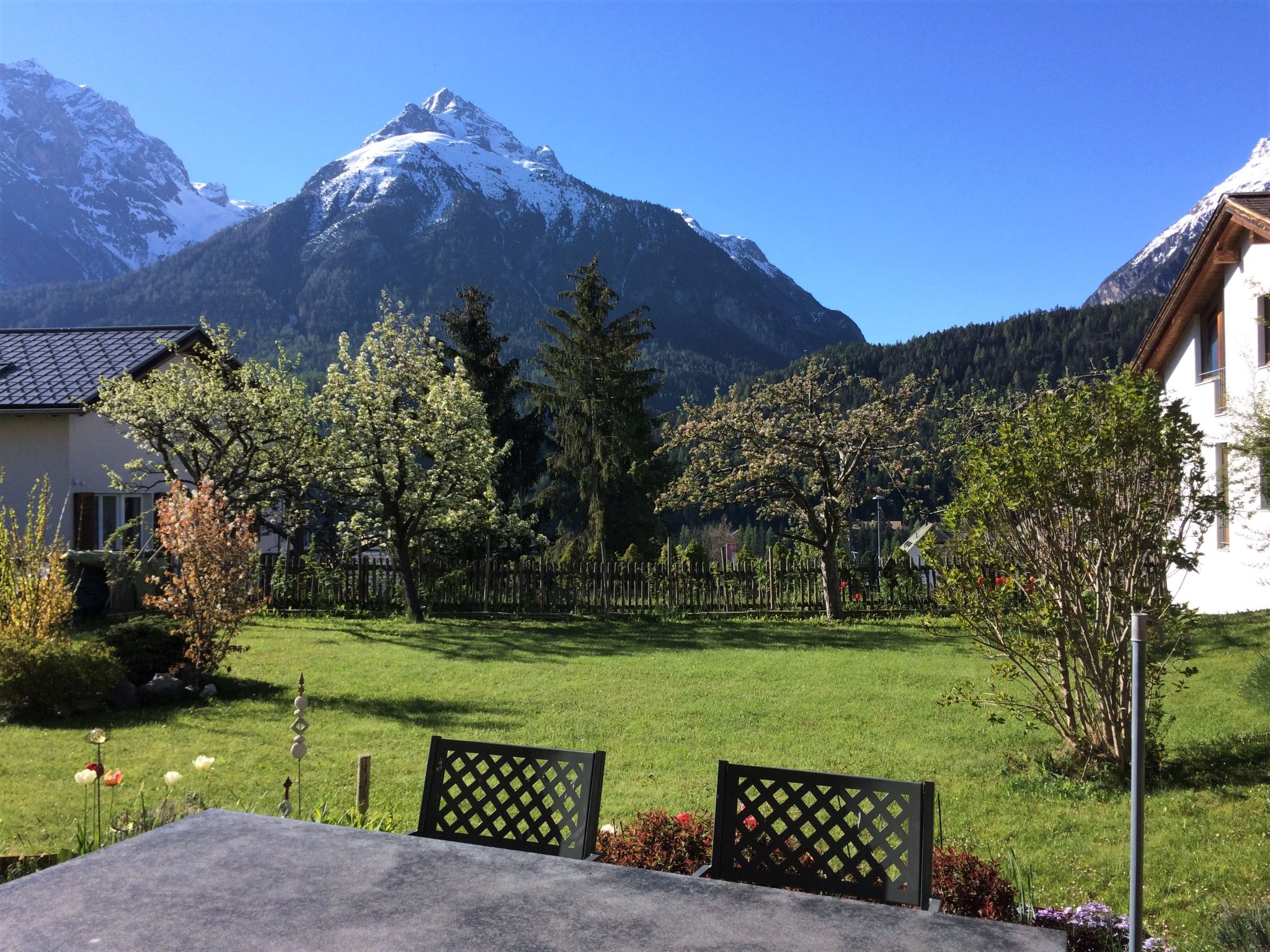 Ferienwohnungen Senda 495D, (Scuol) - Buiten