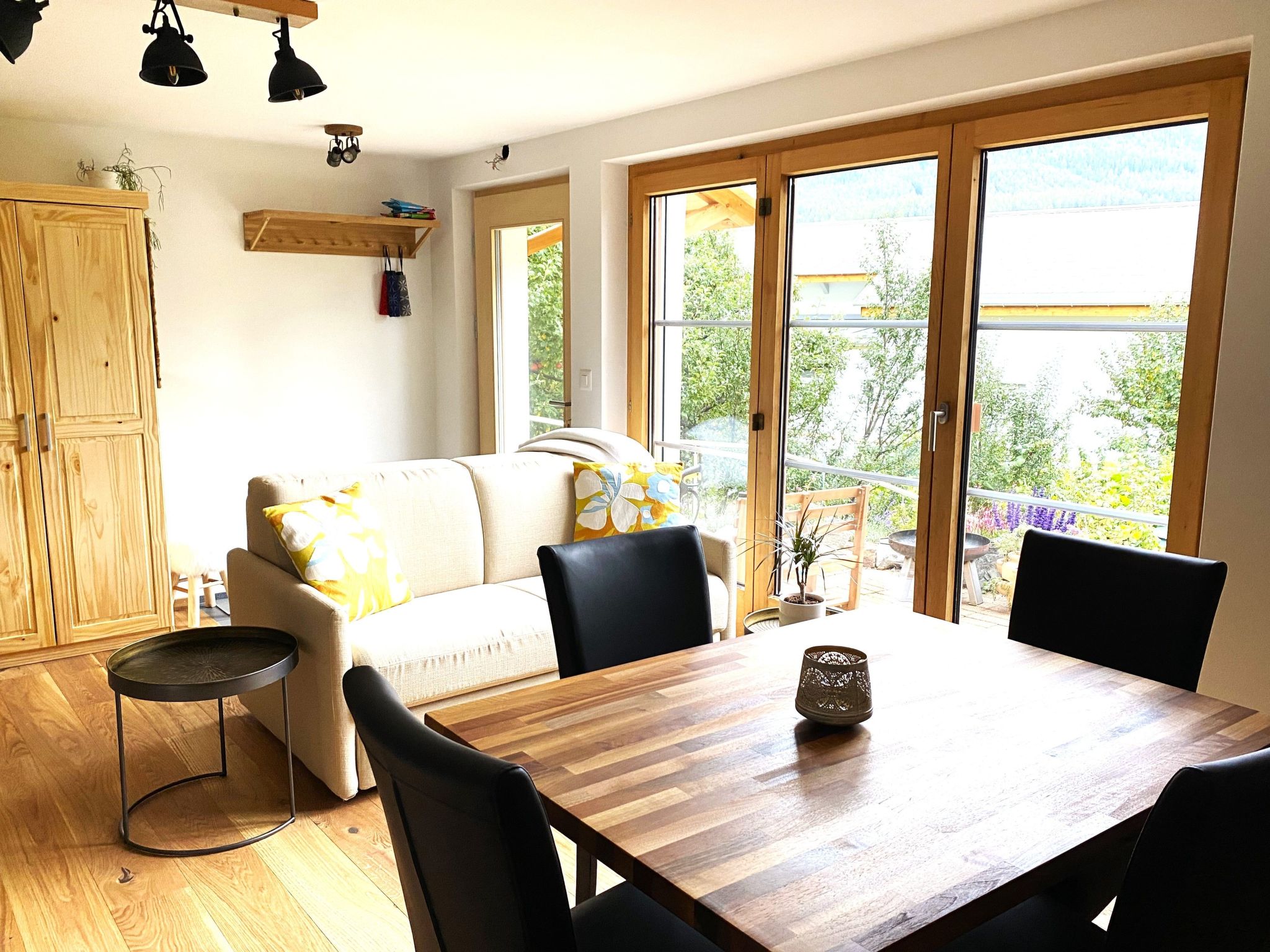 Ferienwohnungen Senda 495D, (Scuol) - Drinnen