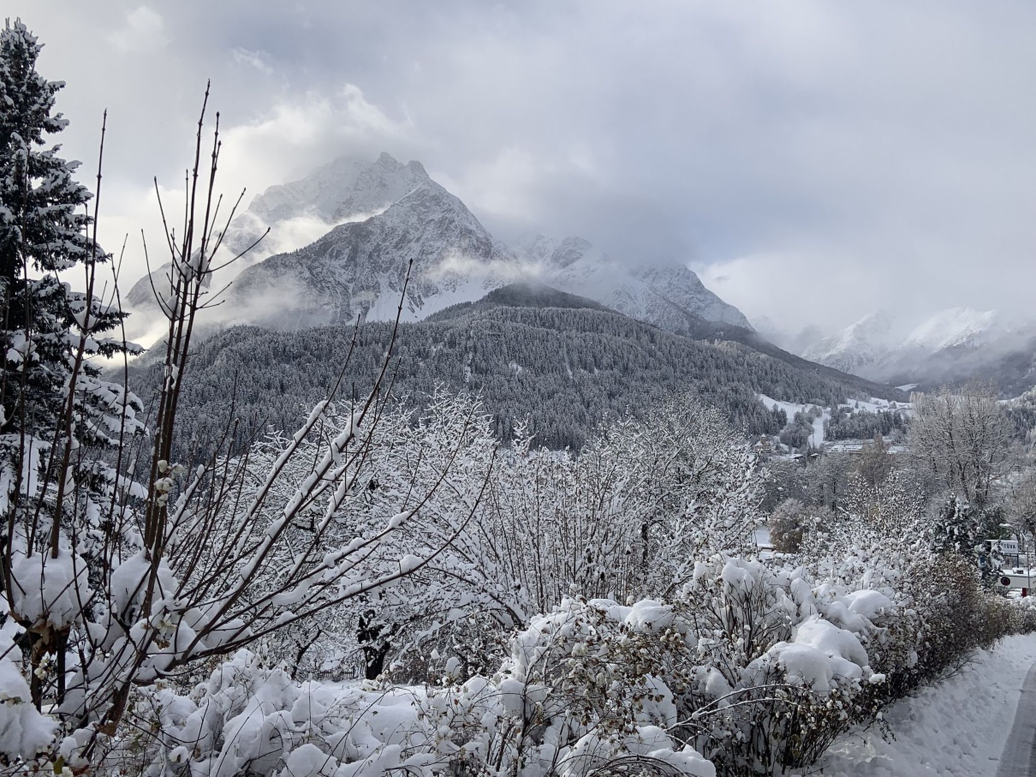 Chasa Tusa 1, (Scuol) - Draußen