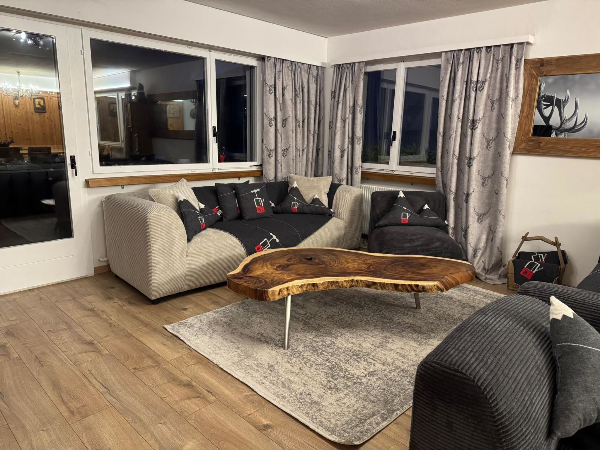 Berg-Bijou Scuol, (Scuol). - Drinnen