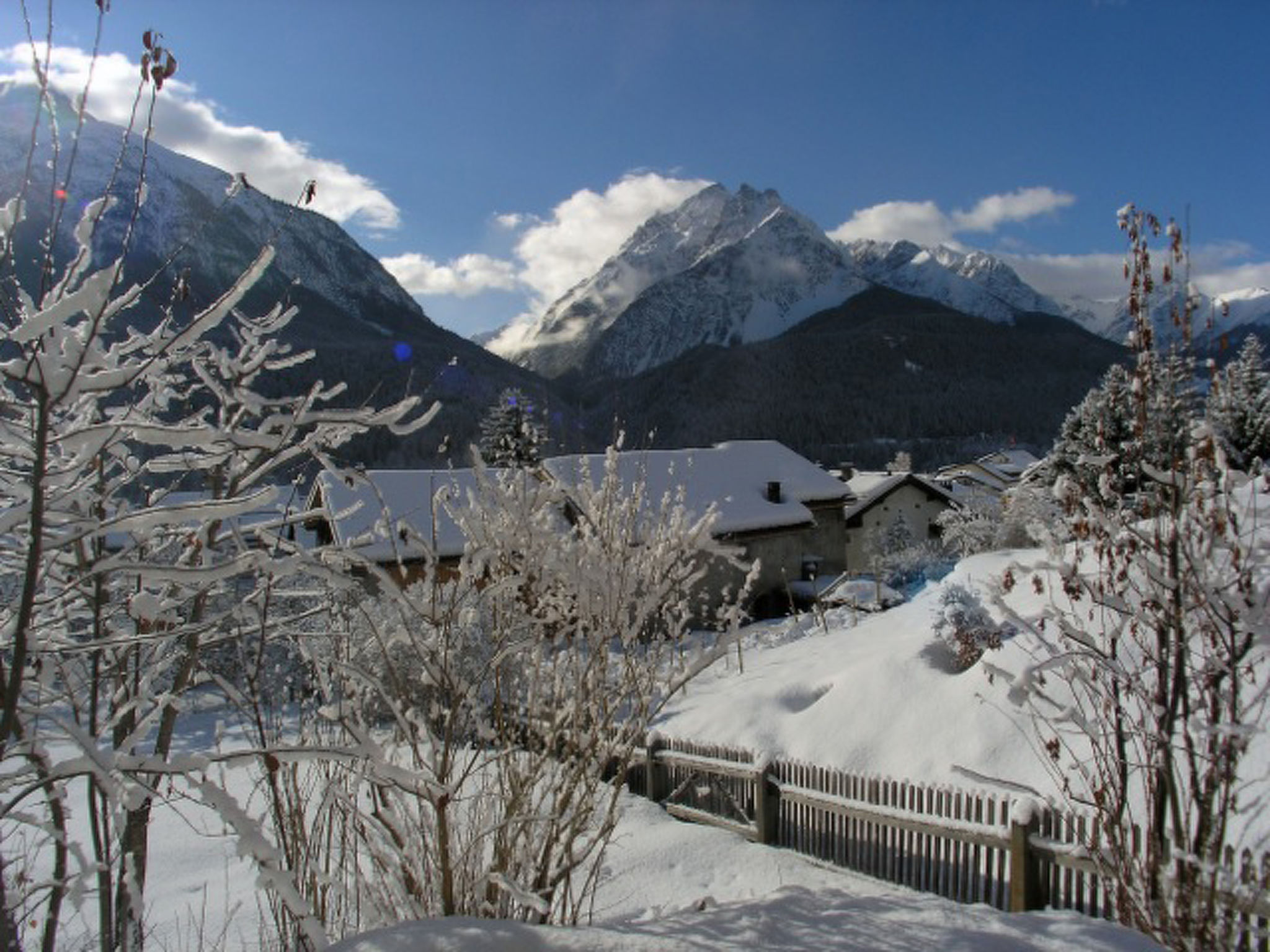 Ferienhaus Chasa Allegra, (Scuol) - Dehors