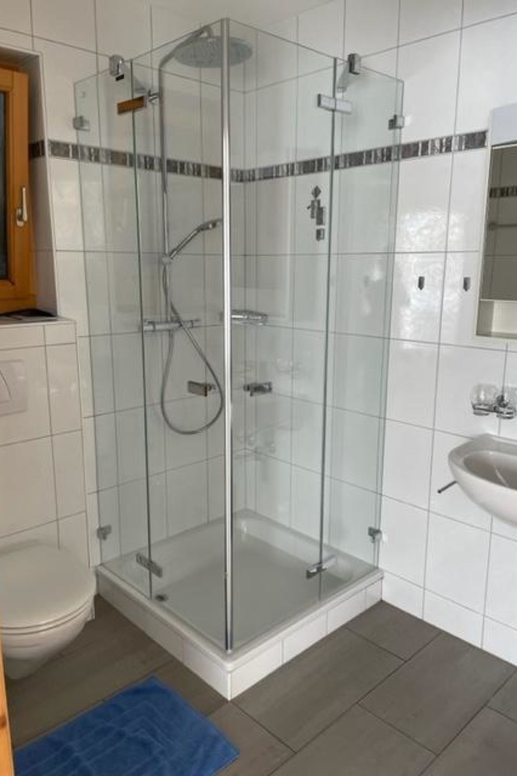 Chasa Mundin ****, (Scuol). - Image-tags.info