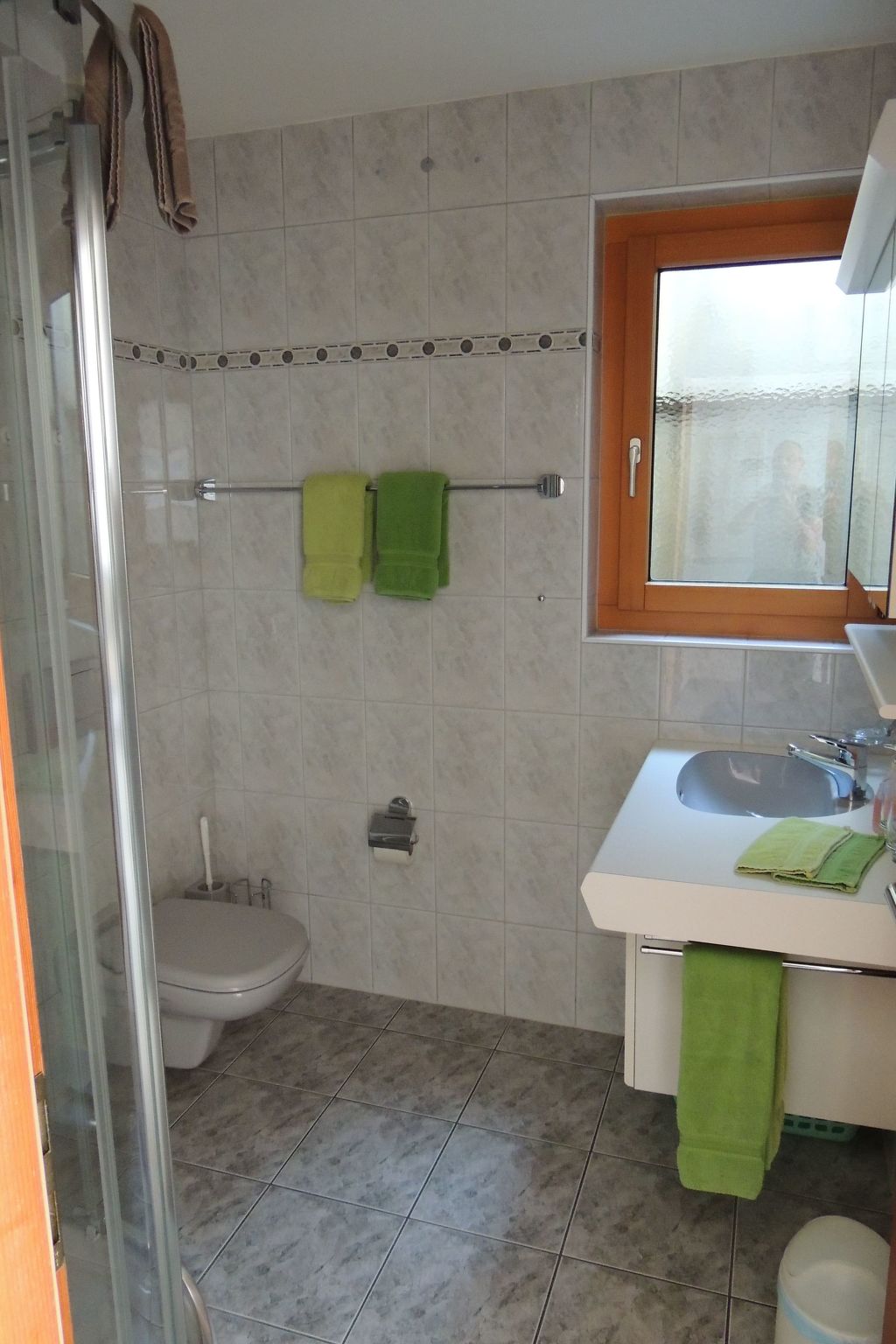 Appartement Chasa Surval, (Scuol) – Salle de bains, photo 7 sur 14
